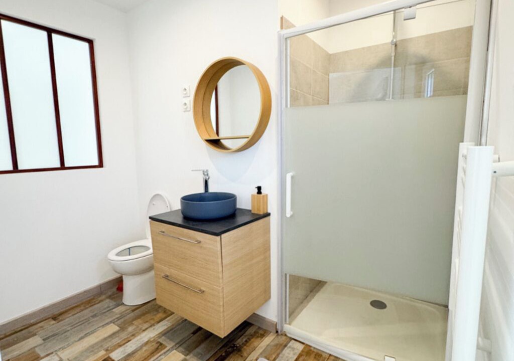 Photo of Bathroom in Lambersart