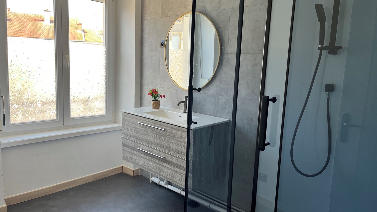 Photo of Bathroom in Damvillers