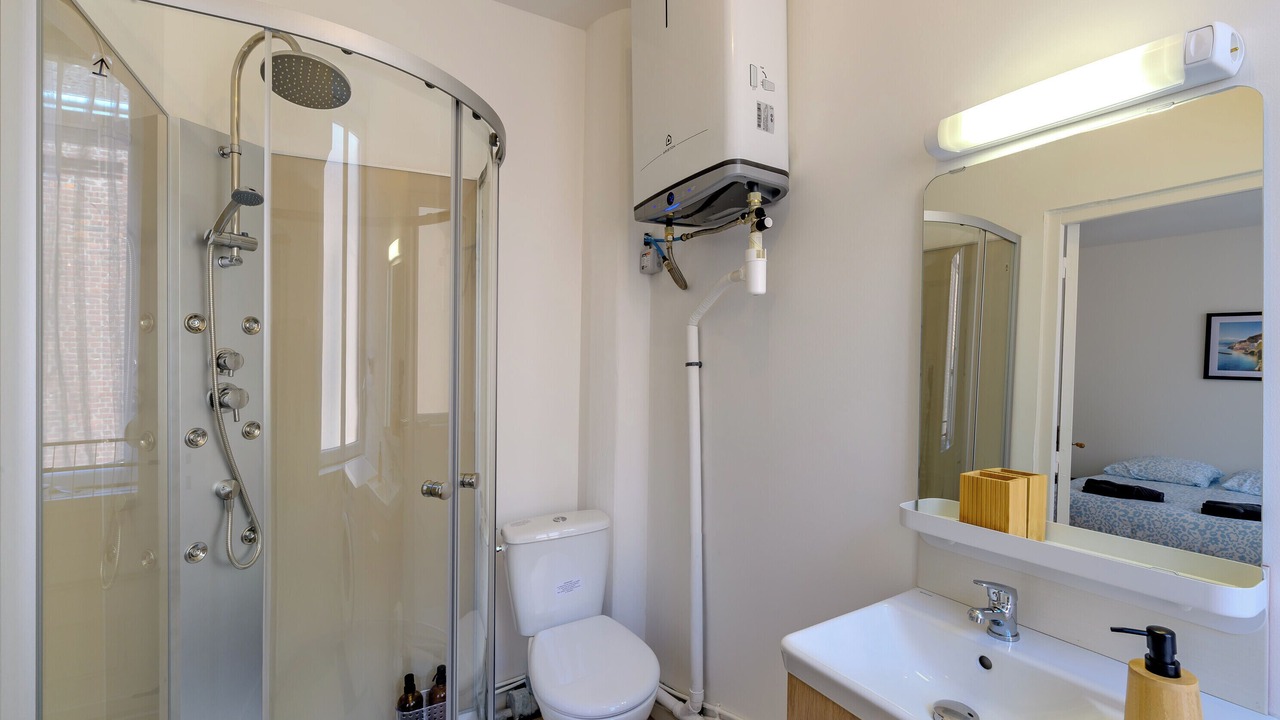 Photo of Bathroom in Saint-Quentin
