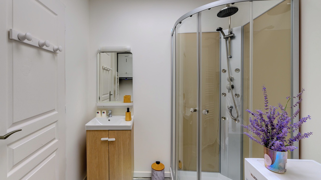 Photo of Bathroom in Saint-Quentin