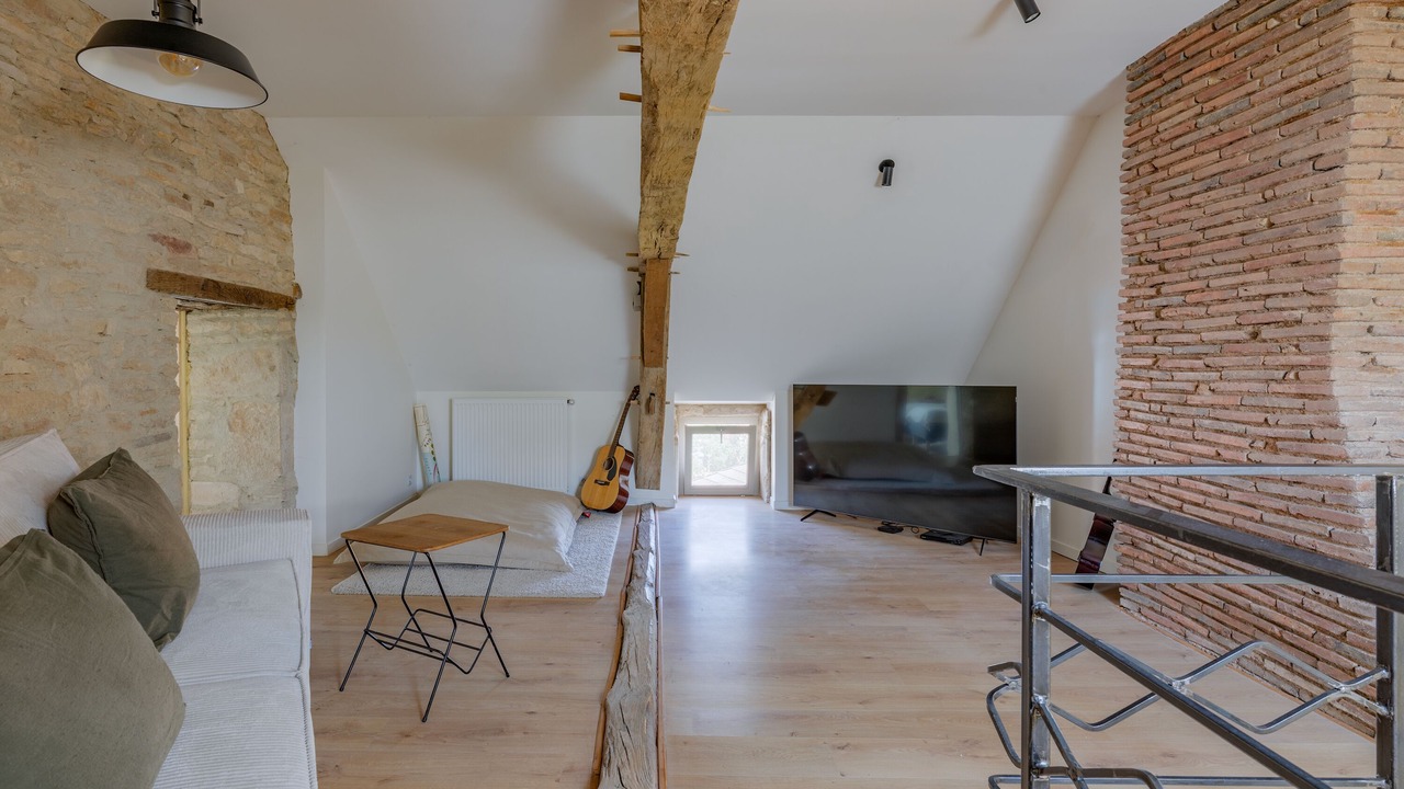 Photo of Livingroom in Saint-Ythaire