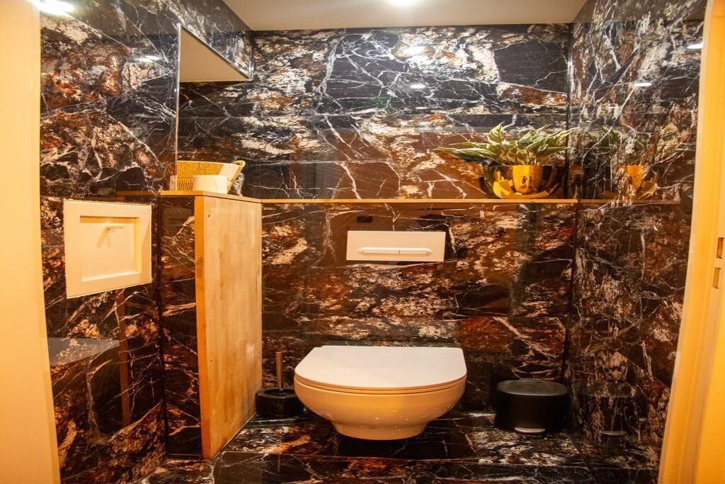 Photo of Bathroom in Poteries