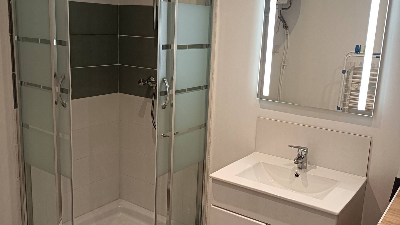 Photo of Bathroom in Corbeil-Essonnes
