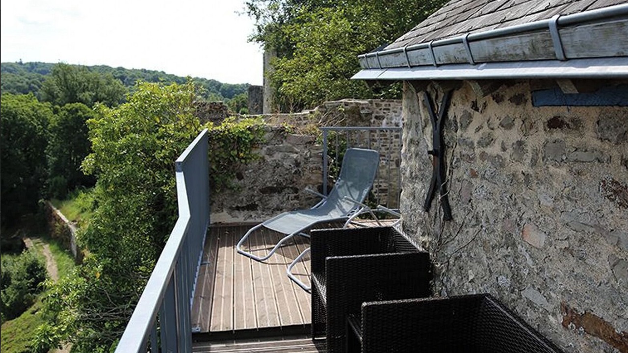 Photo of Outdoor in Sainte-Suzanne-and-Chammes