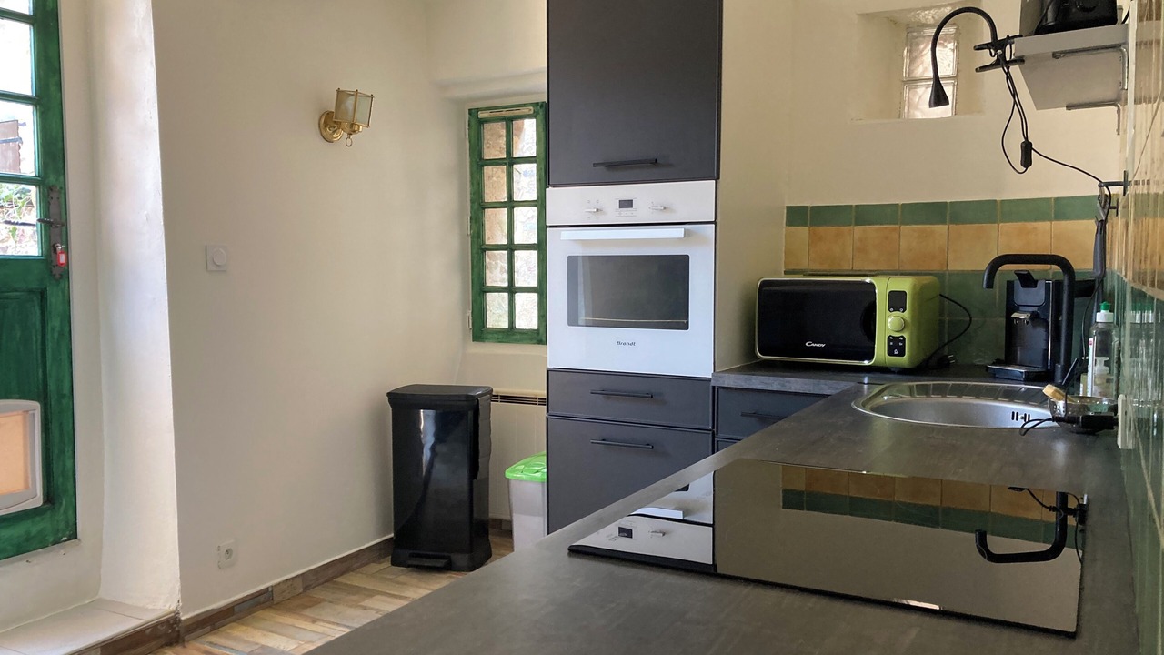 Photo of Kitchen in Sainte-Suzanne-and-Chammes