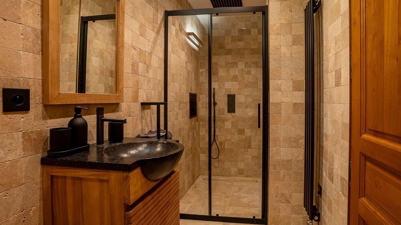 Photo of Bathroom in Tillay-le-Peneux