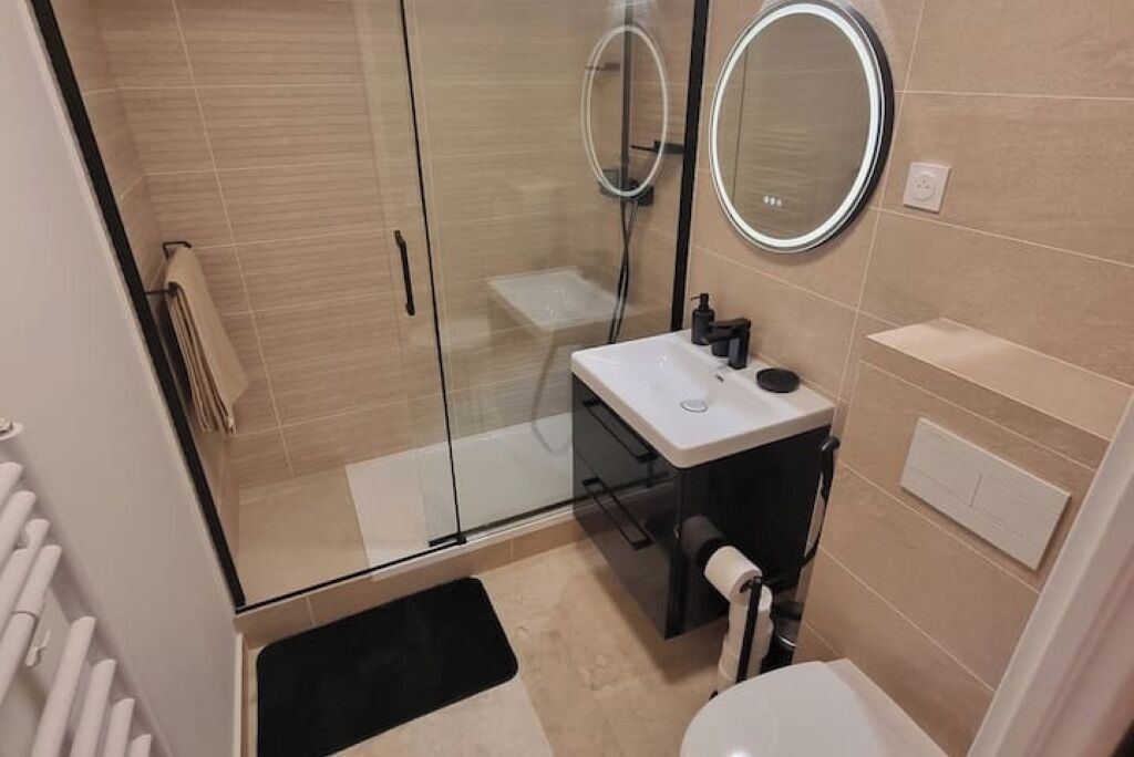 Photo of Bathroom in Bussy-Saint-Georges