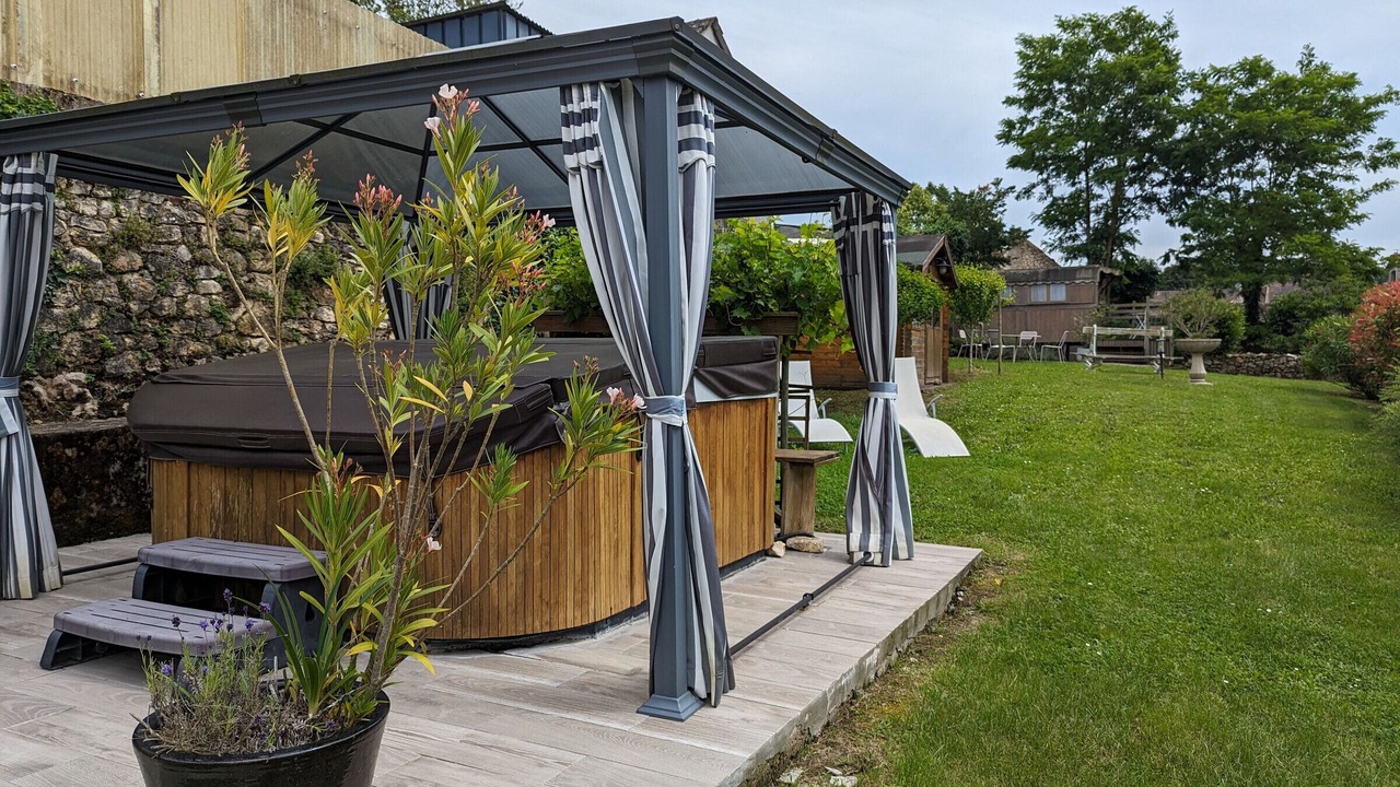 Photo of Patio Balcony in Le Blanc