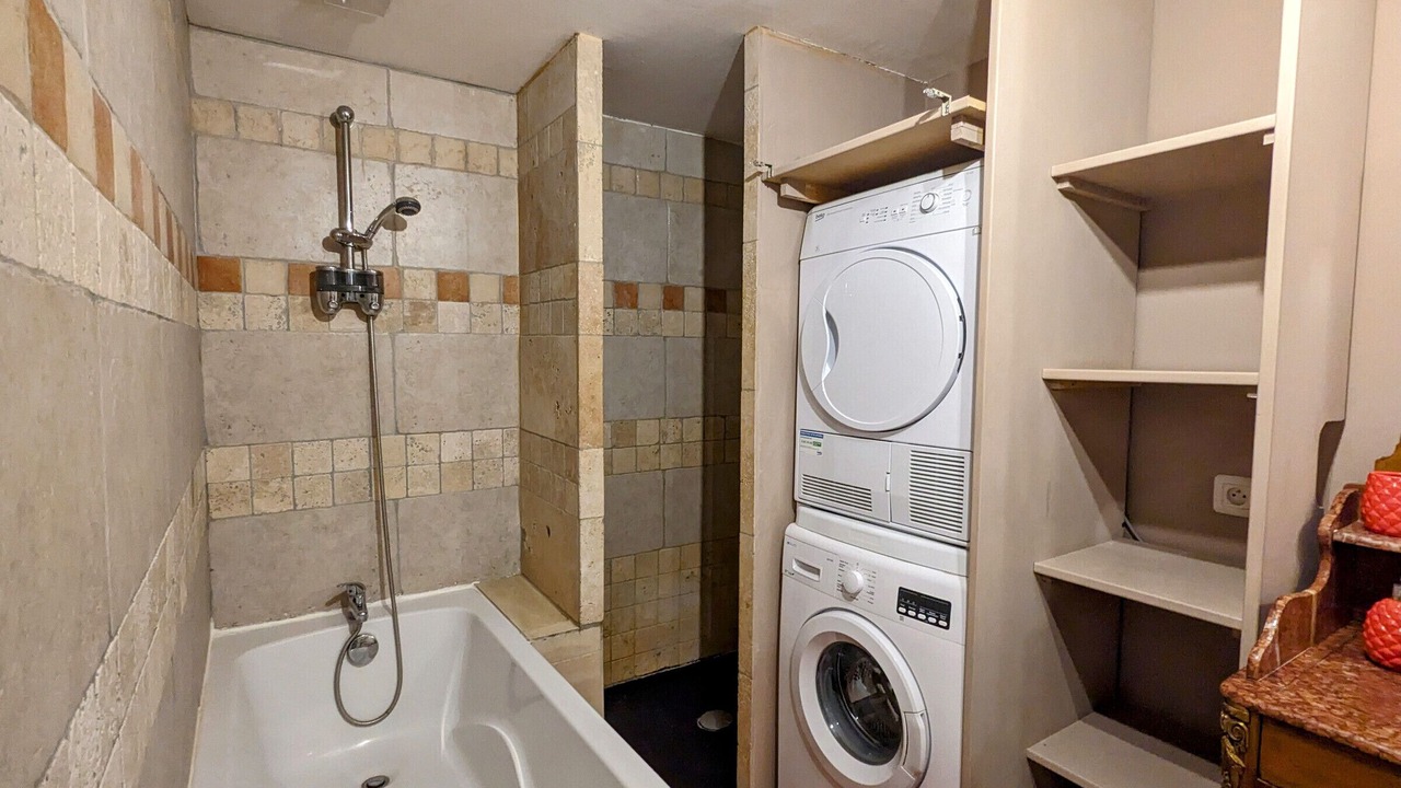Photo of Bathroom in Le Blanc