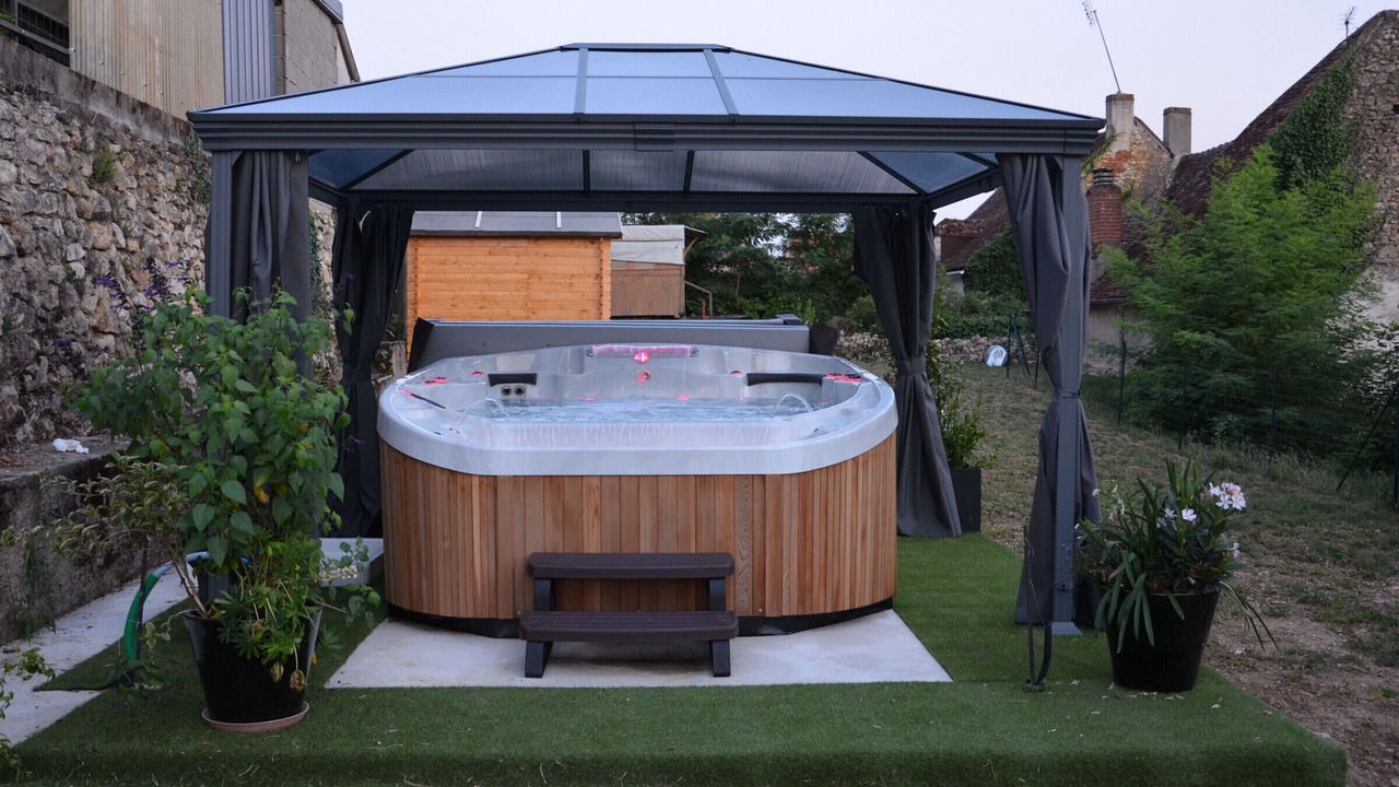 Photo of Outdoor in Le Blanc