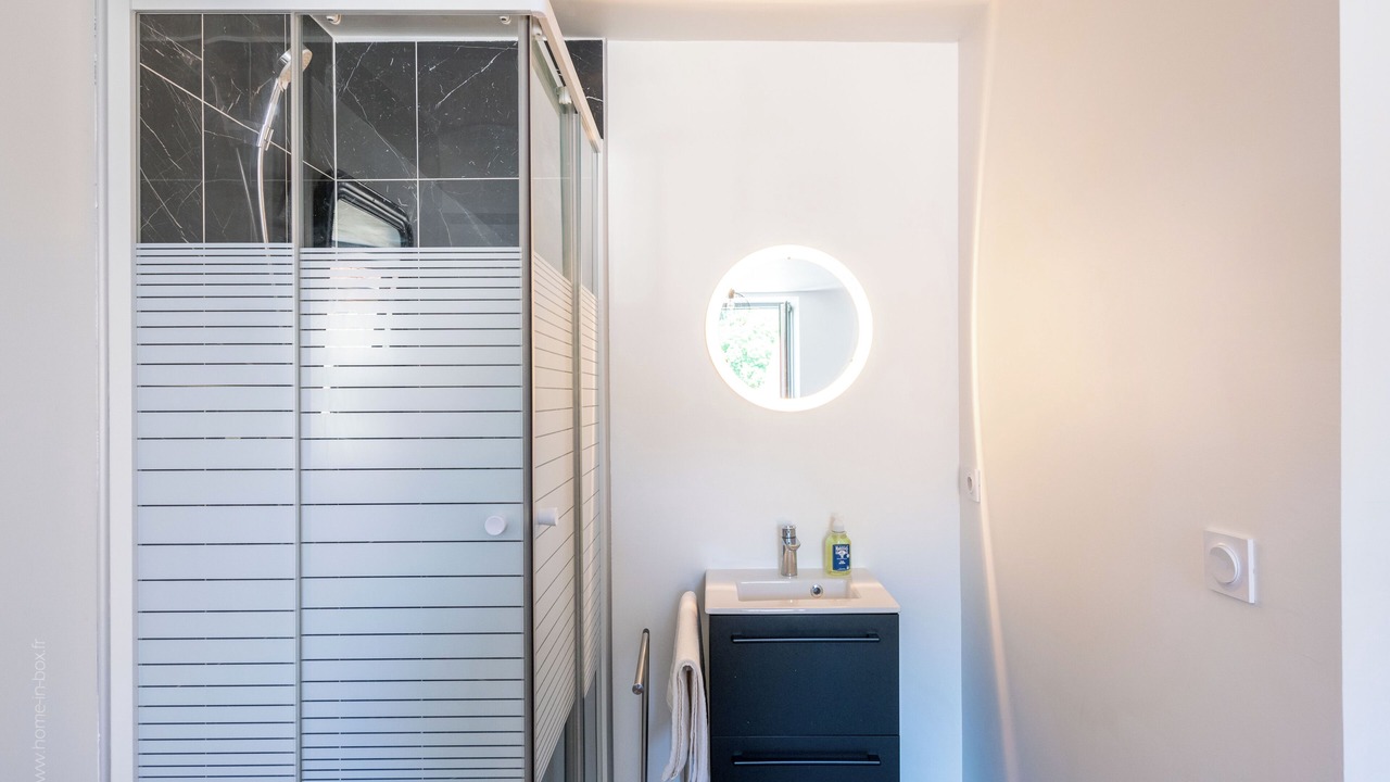 Photo of Bathroom in Dampierre-en-Yvelines