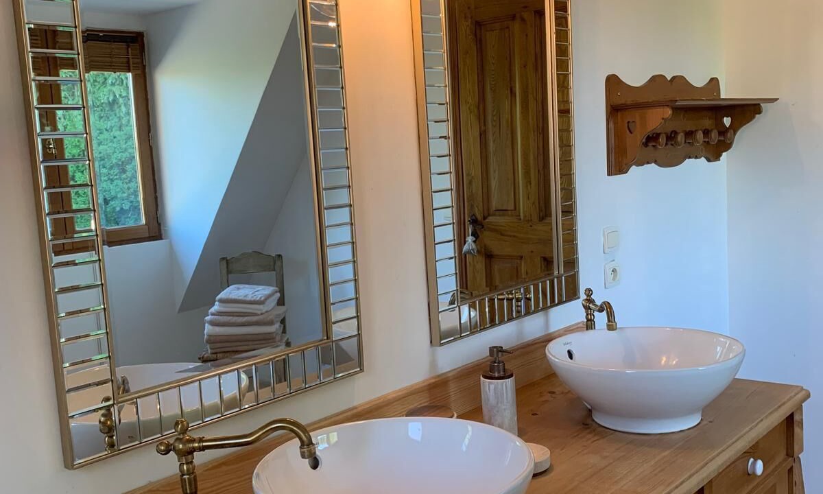 Photo of Bathroom in Le Brevedent