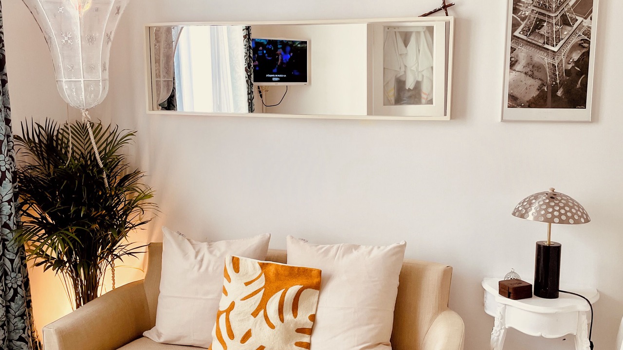 Photo of Livingroom in Notre-Dame-des-Champs
