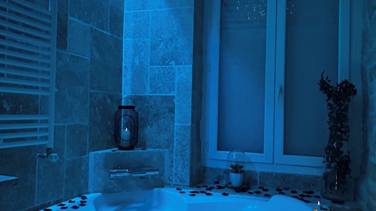Photo of Bathroom in Faubourg North