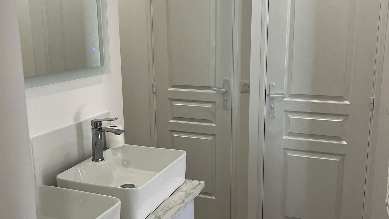 Photo of Bathroom in Verdelot