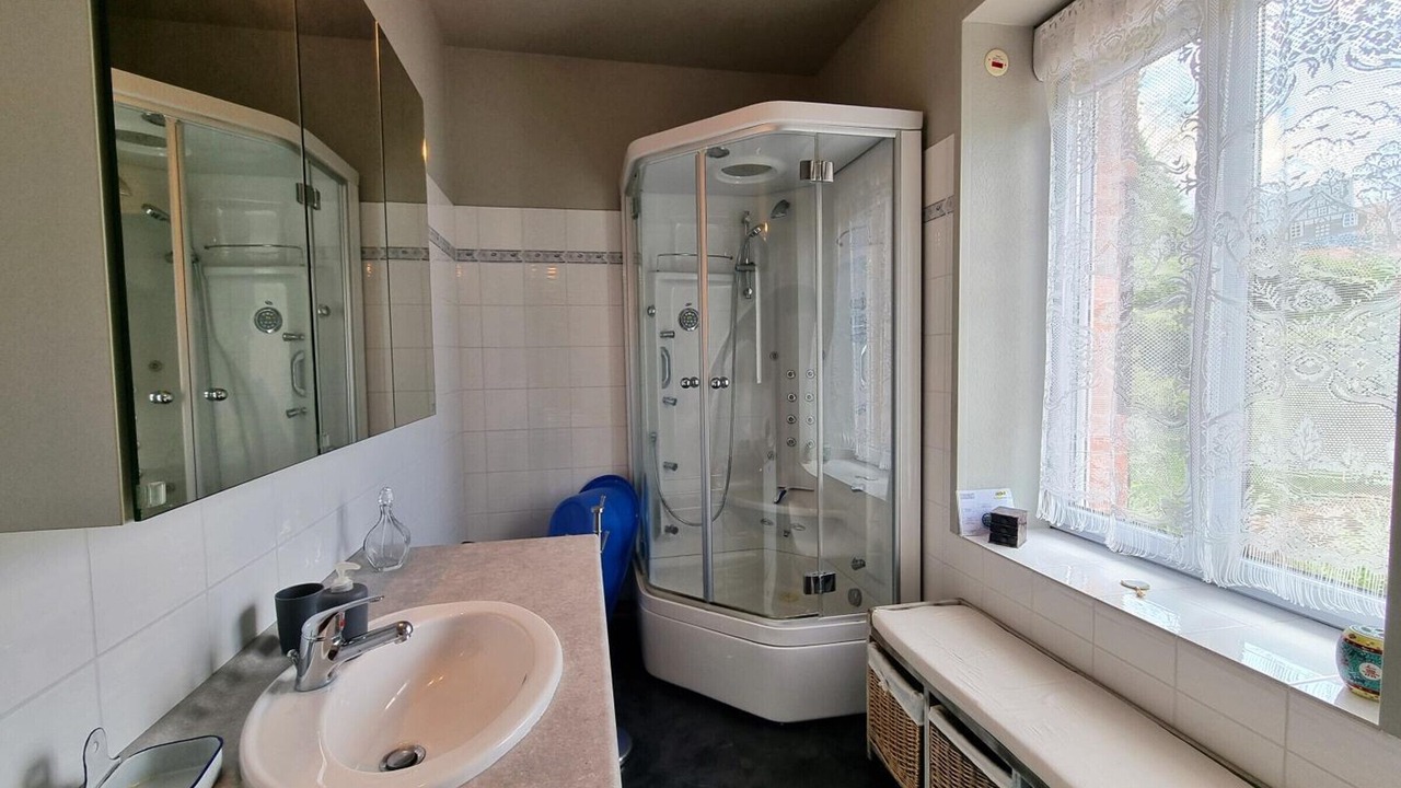 Photo of Bathroom in Neronde