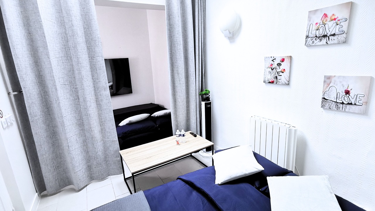Photo of Bedroom in Bagneux