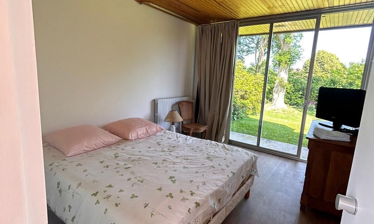 Photo of Bedroom in Manneville-sur-Risle