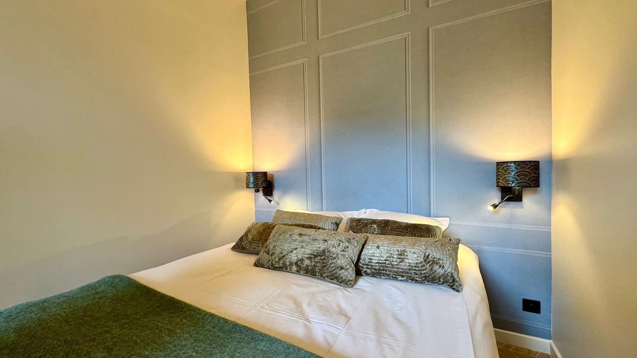Photo of Bedroom in Fontainebleau