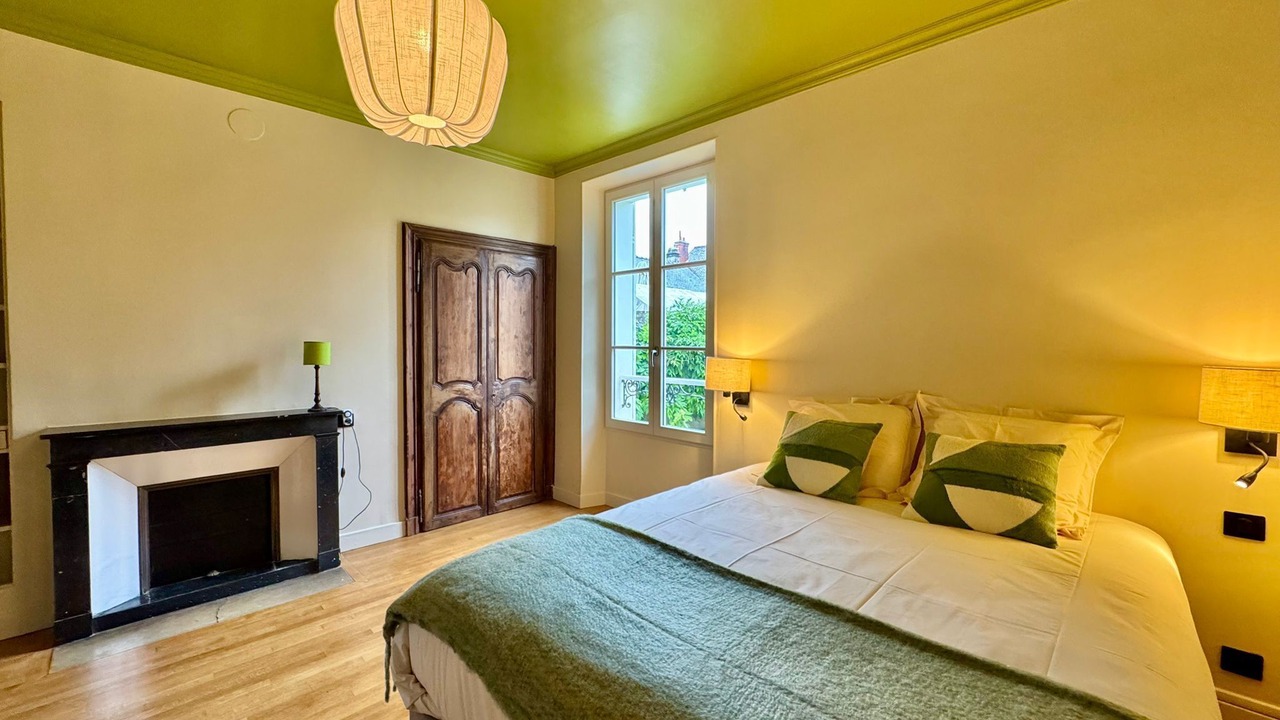 Photo of Bedroom in Fontainebleau