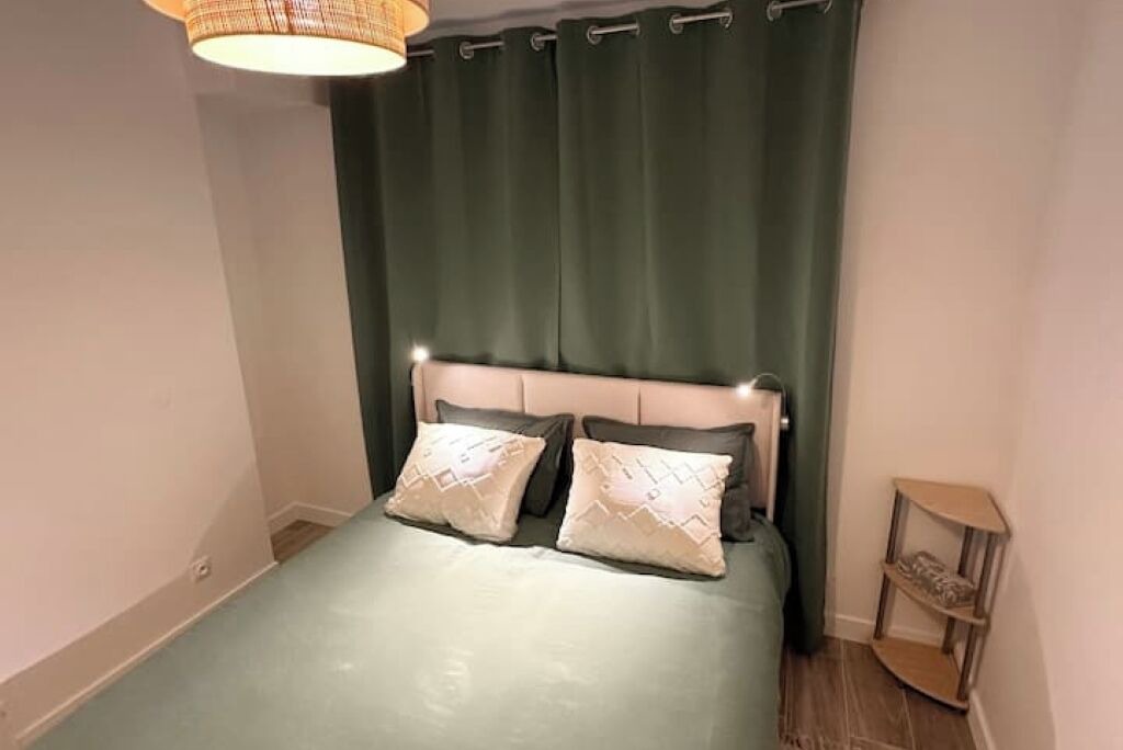 Photo of Bedroom in Meaux