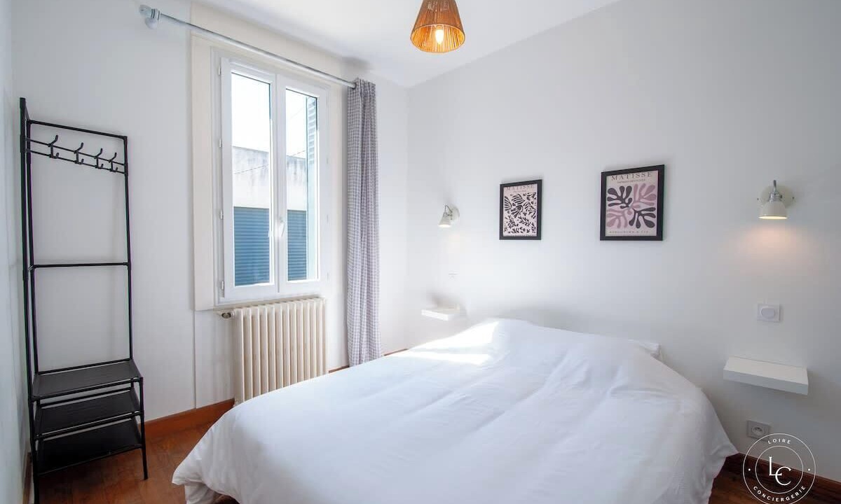 Photo of Bedroom in La Ferte-Saint-Aubin