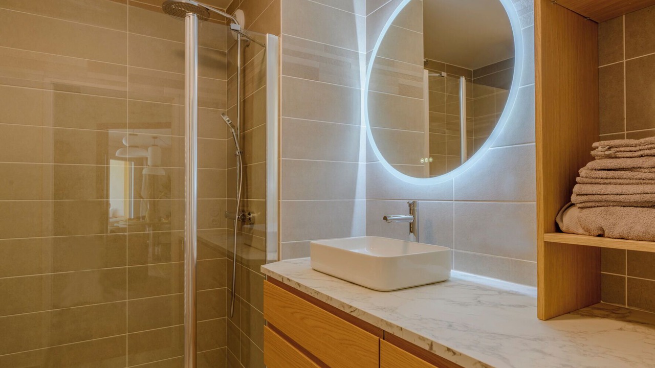 Photo of Bathroom in Suresnes