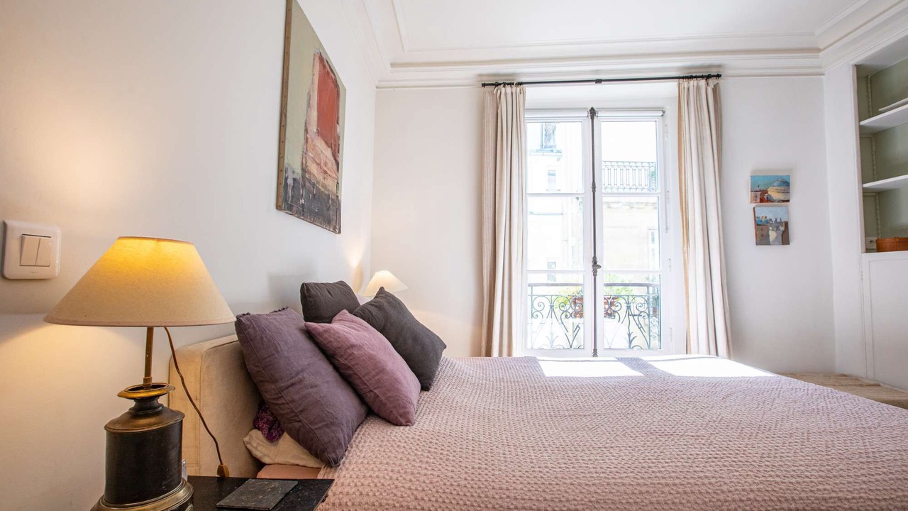 Photo of Bedroom in Val-de-Grace