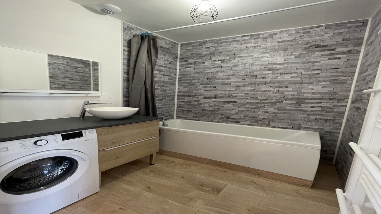 Photo of Bathroom in Noyen-sur-Sarthe