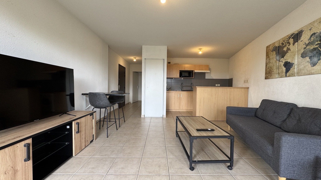 Photo of Livingroom in Pin - Vert Galant