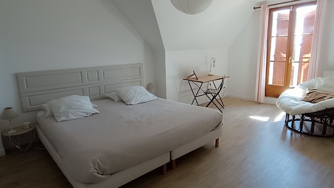 Photo of Bedroom in Montge-en-Goele