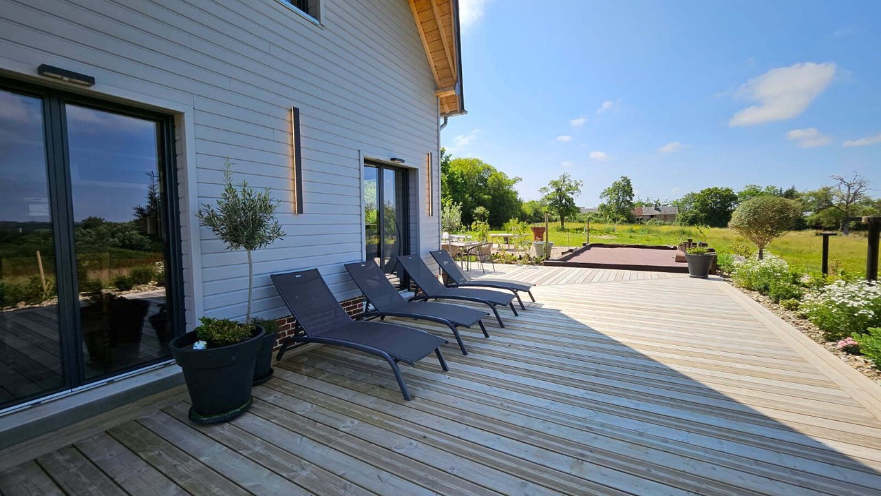 Photo of Patio Balcony in Norolles