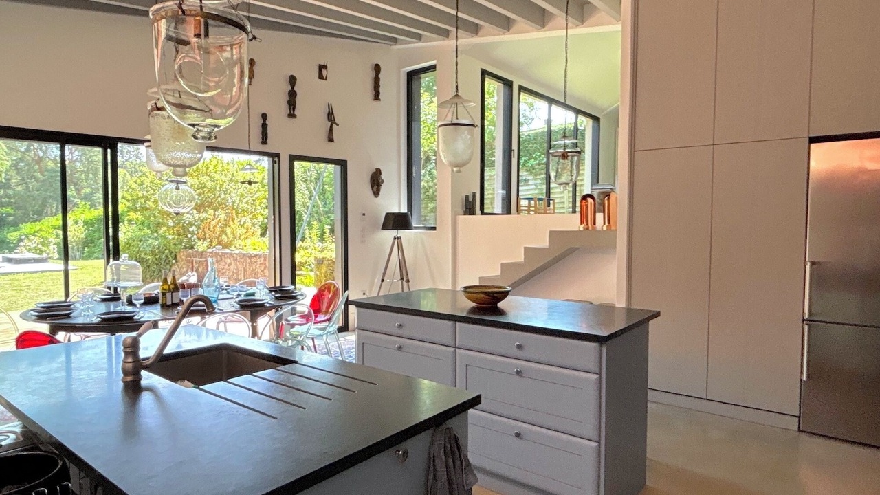 Photo of Kitchen in Les Mesnuls