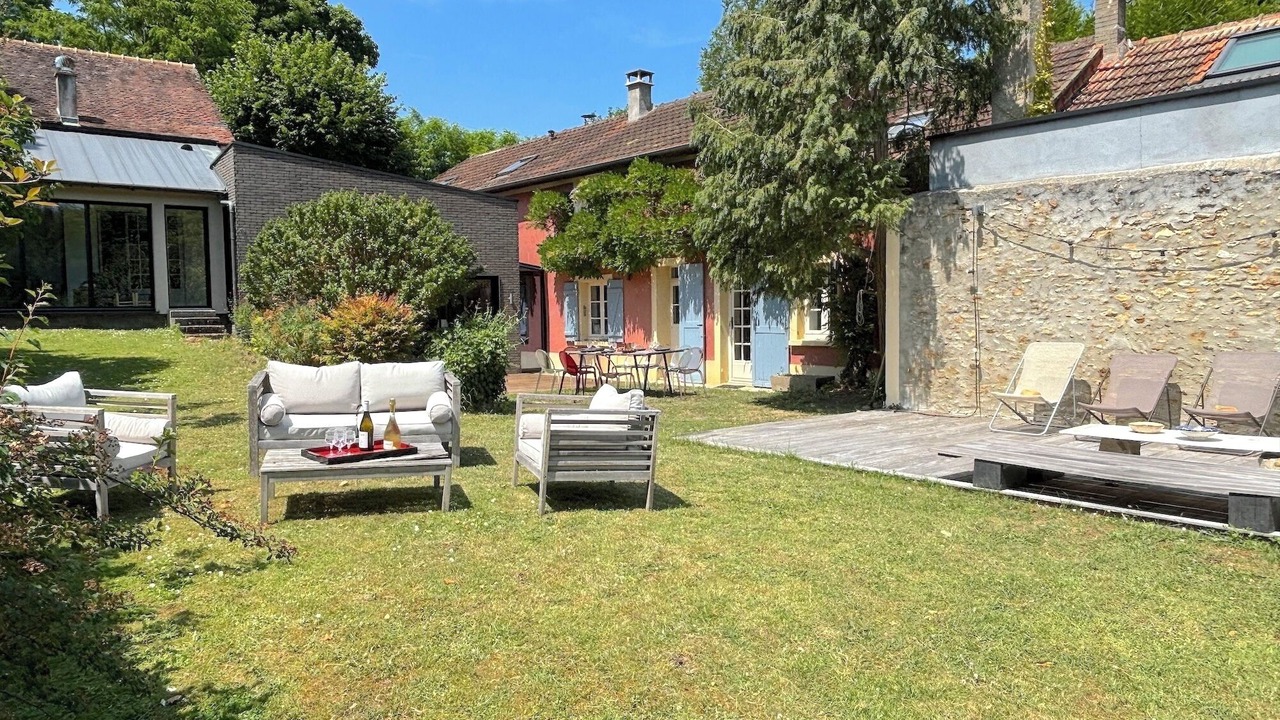 Photo of Patio Balcony in Les Mesnuls