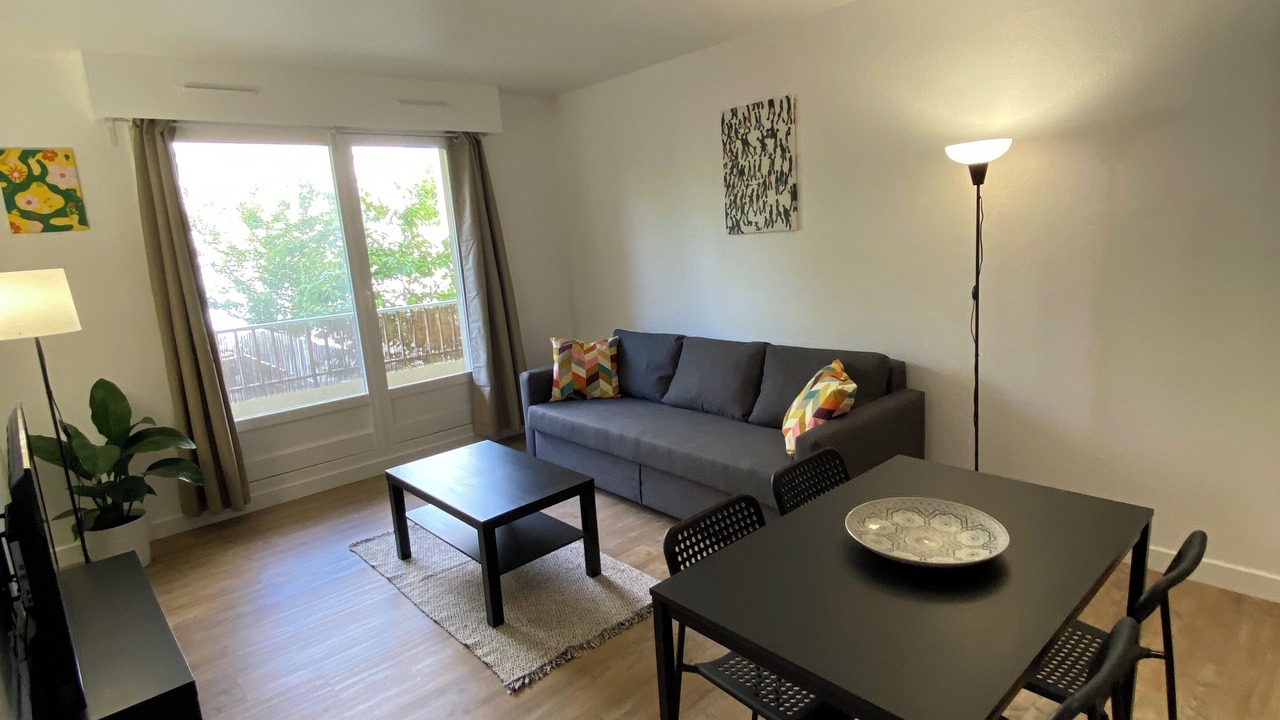 Photo of Livingroom in Colombes