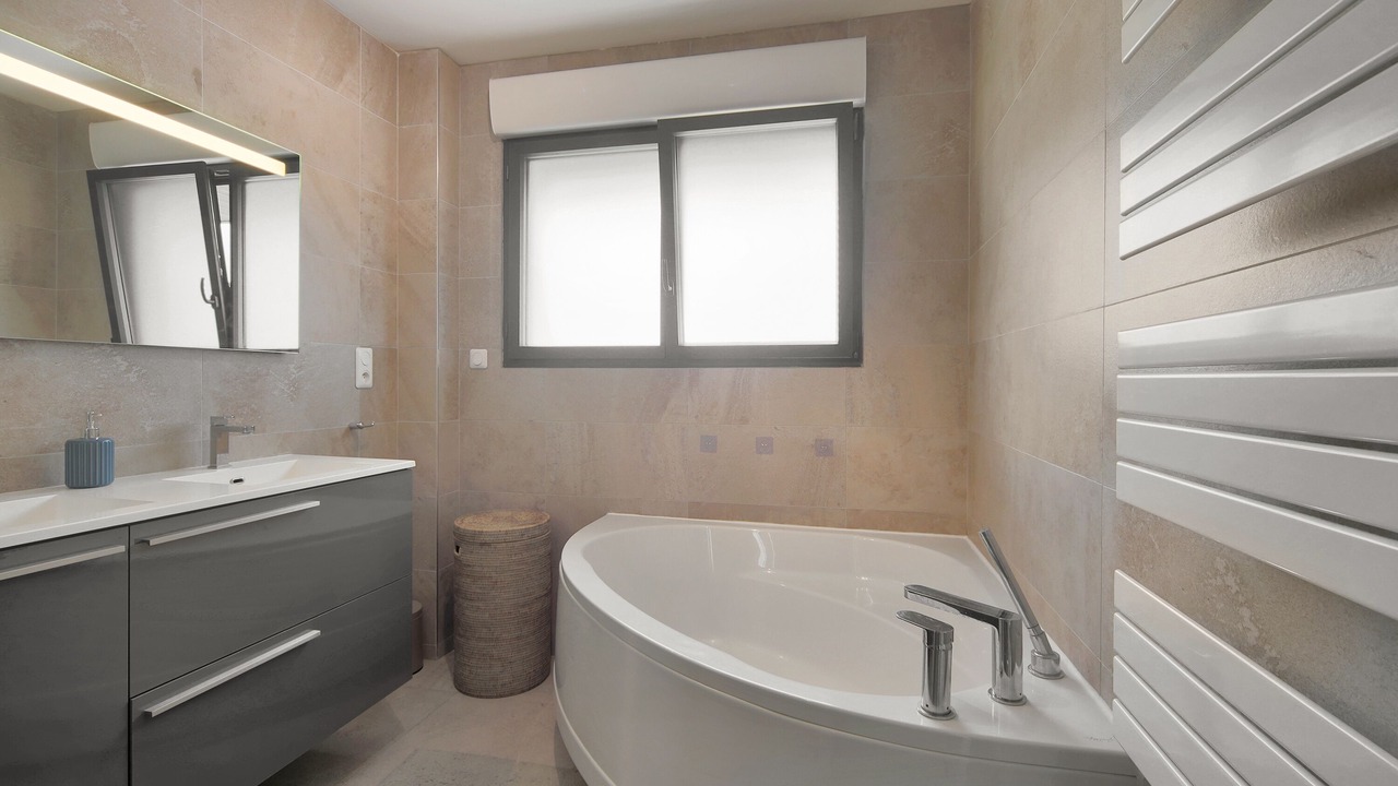 Photo of Bathroom in Sainghin-en-Melantois