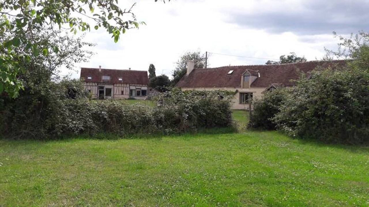 Photo of Outdoor in Beauchamps-sur-Huillard