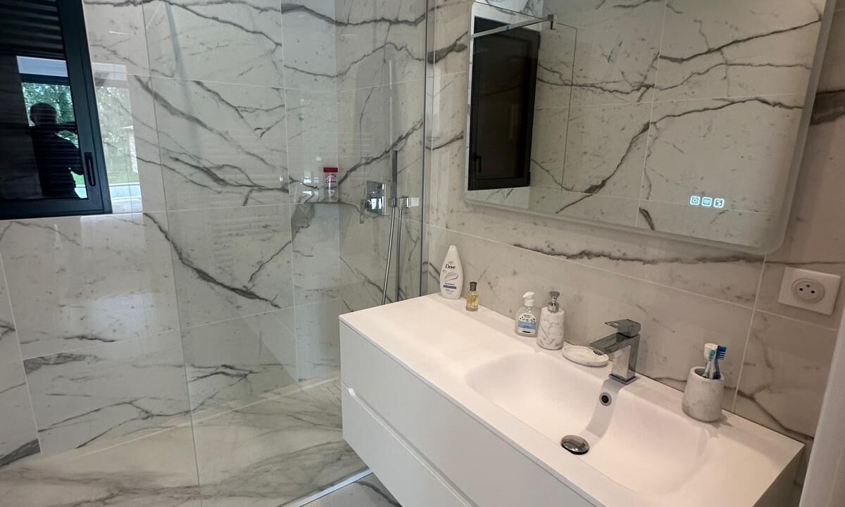 Photo of Bathroom in Tourgeville