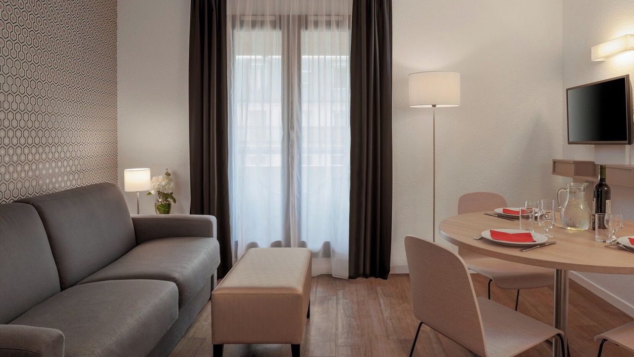 Photo of Livingroom in Quinze-Vingts