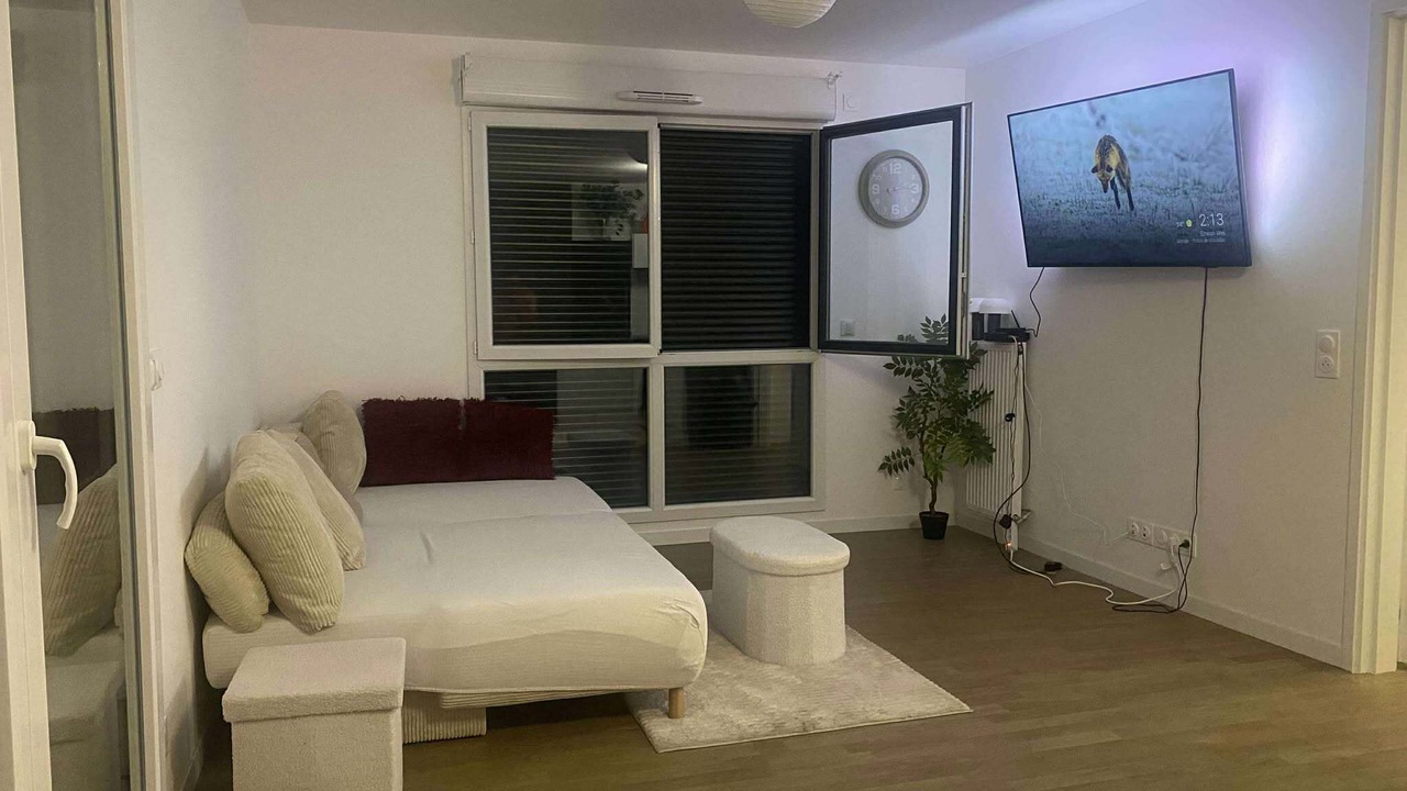 Photo of Bedroom in Romainville