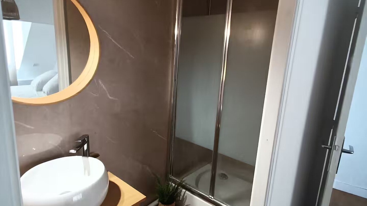 Photo of Bathroom in Beauvais
