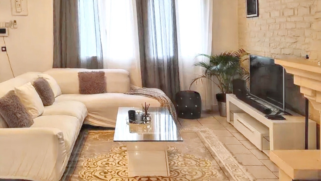 Photo of Livingroom in Saint-Martin-Longueau