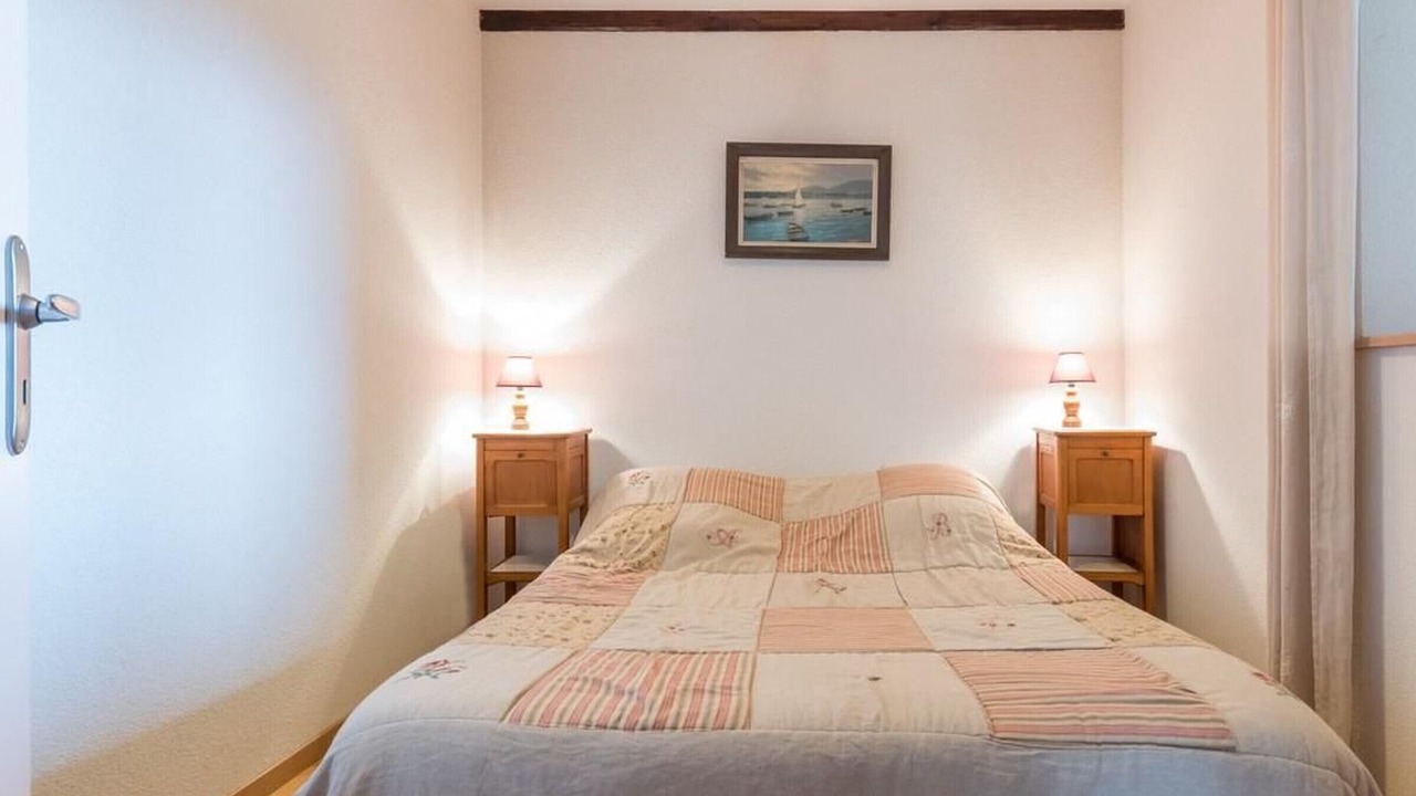 Photo of Bedroom in La Longine