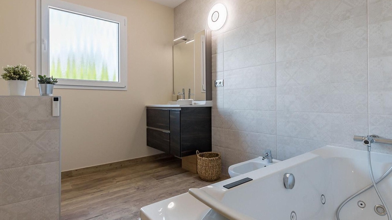 Photo of Bathroom in Gy