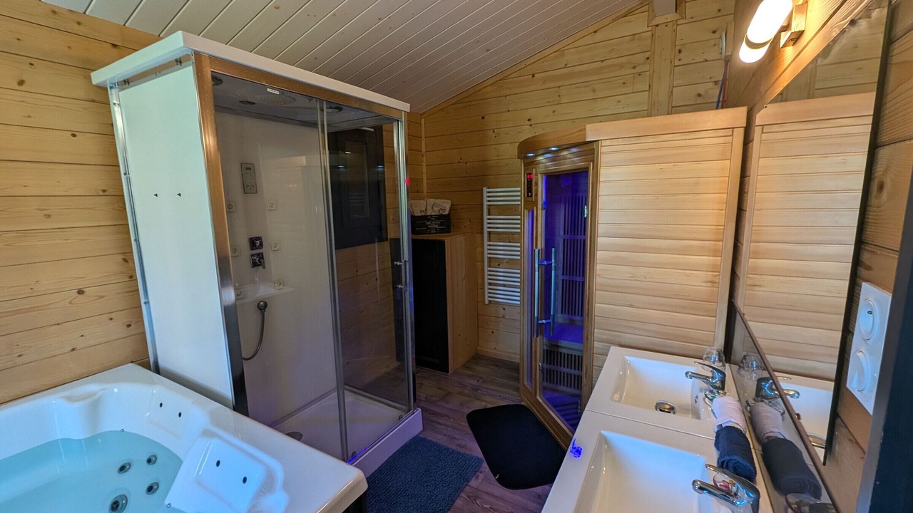 Photo of Bathroom in Fougerolles-Saint-Valbert