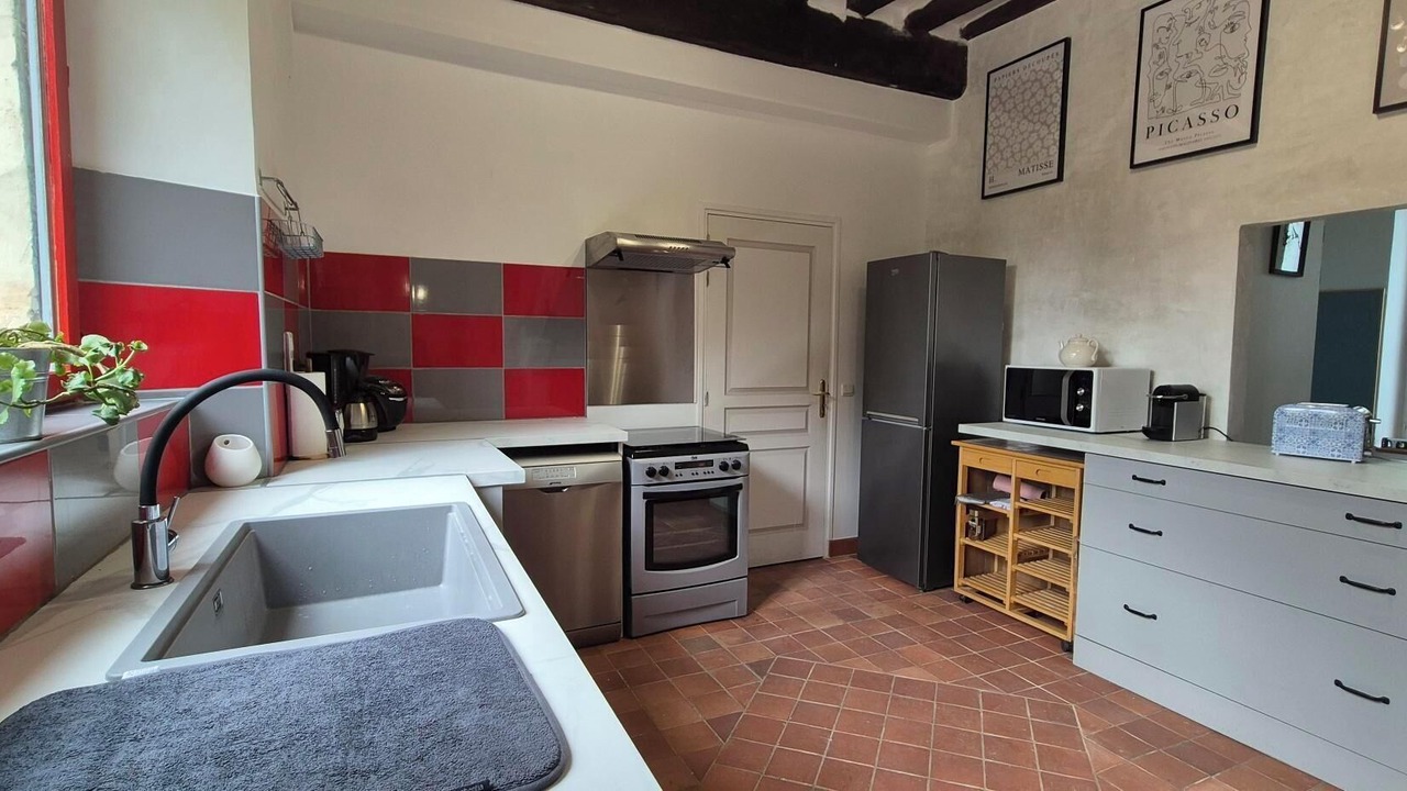Photo of Kitchen in Neuville-Bosc
