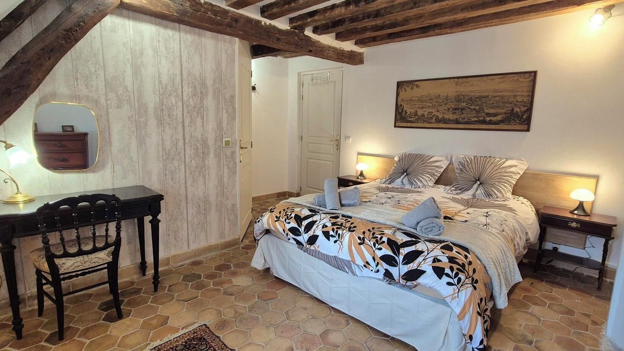 Photo of Bedroom in Neuville-Bosc