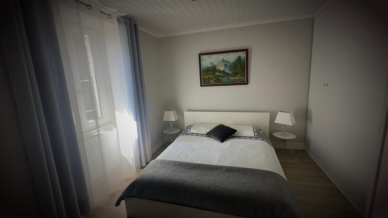 Photo of Bedroom in Montceau-les-Mines