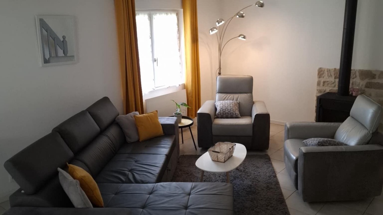 Photo of Livingroom in Hermes