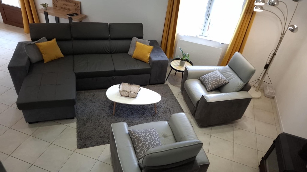 Photo of Livingroom in Hermes